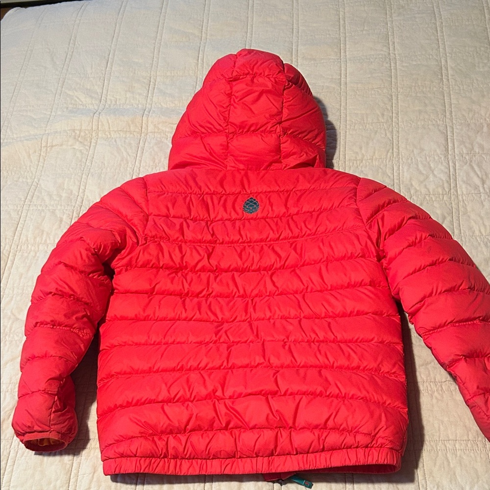 Red Hooded Stio Hometown Down Jacket size 10 - Picture 4 of 4
